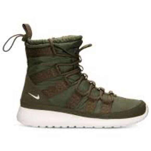 Nike boots - Picture 1 of 4